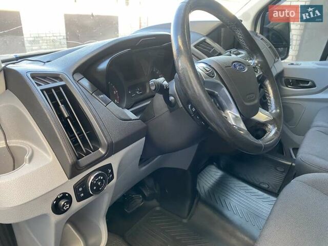Білий Форд Транзит, об'ємом двигуна 2 л та пробігом 233 тис. км за 18700 $, фото 17 на Automoto.ua