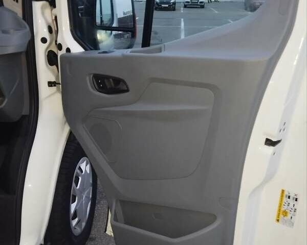 Белый Форд Транзит, объемом двигателя 2 л и пробегом 248 тыс. км за 15000 $, фото 20 на Automoto.ua