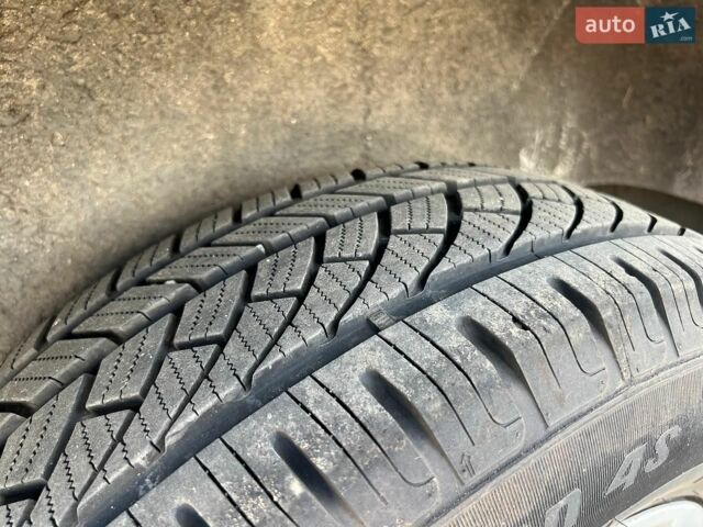 Білий Форд Транзит, об'ємом двигуна 2 л та пробігом 117 тис. км за 15500 $, фото 20 на Automoto.ua