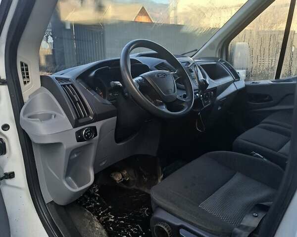 Білий Форд Транзит, об'ємом двигуна 2 л та пробігом 286 тис. км за 11600 $, фото 6 на Automoto.ua