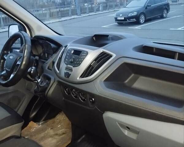 Белый Форд Транзит, объемом двигателя 2 л и пробегом 248 тыс. км за 15000 $, фото 11 на Automoto.ua