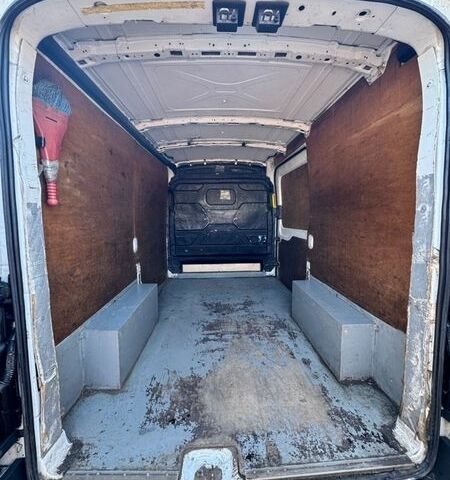 Белый Форд Транзит, объемом двигателя 2 л и пробегом 112 тыс. км за 13500 $, фото 5 на Automoto.ua