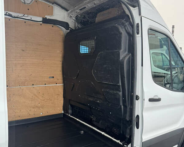 Белый Форд Транзит, объемом двигателя 2.2 л и пробегом 321 тыс. км за 14000 $, фото 9 на Automoto.ua