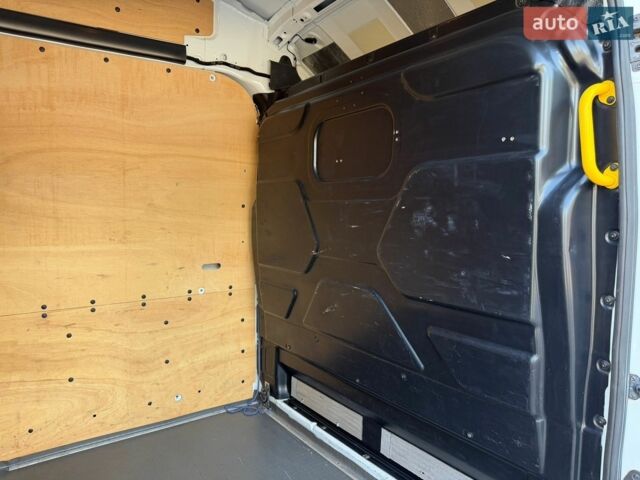 Белый Форд Транзит, объемом двигателя 2 л и пробегом 180 тыс. км за 19300 $, фото 34 на Automoto.ua