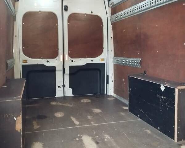 Белый Форд Транзит, объемом двигателя 2 л и пробегом 248 тыс. км за 15000 $, фото 22 на Automoto.ua