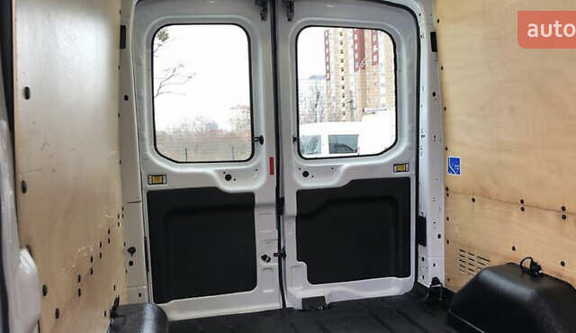 Білий Форд Транзит, об'ємом двигуна 2 л та пробігом 233 тис. км за 18700 $, фото 7 на Automoto.ua