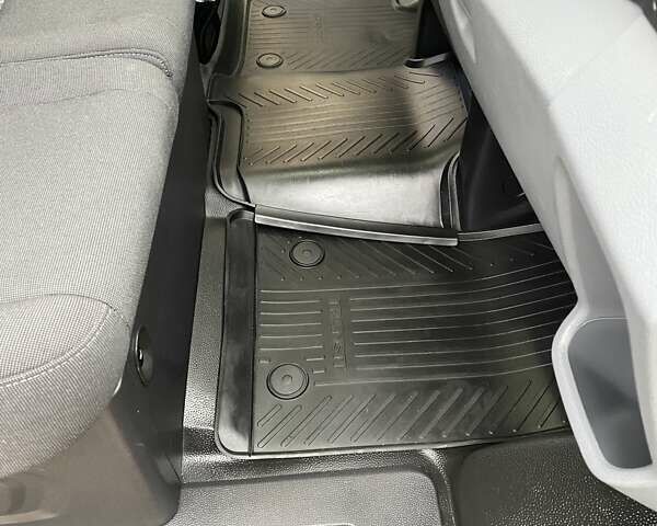 Білий Форд Транзит, об'ємом двигуна 2 л та пробігом 233 тис. км за 18700 $, фото 30 на Automoto.ua