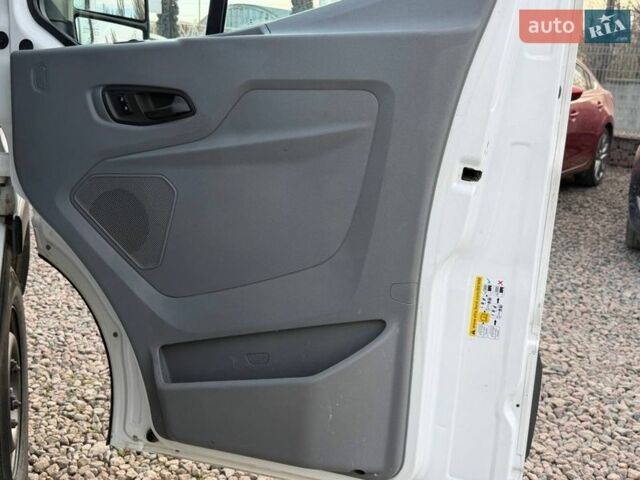 Білий Форд Транзит, об'ємом двигуна 2 л та пробігом 276 тис. км за 14200 $, фото 31 на Automoto.ua