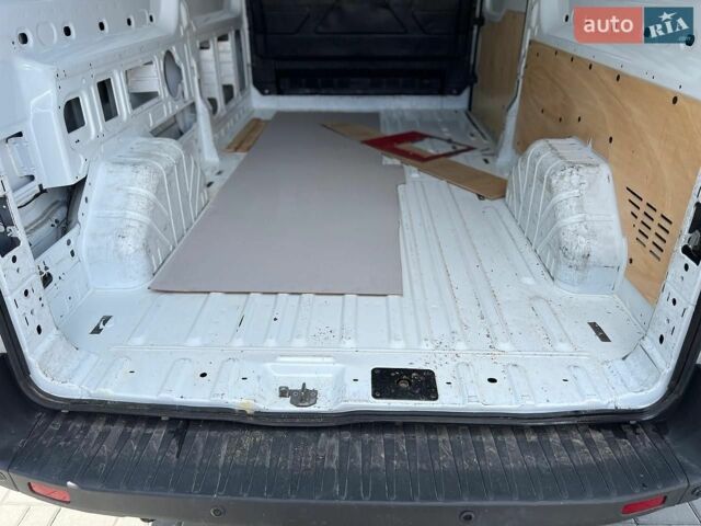 Білий Форд Транзит, об'ємом двигуна 2 л та пробігом 117 тис. км за 15500 $, фото 11 на Automoto.ua