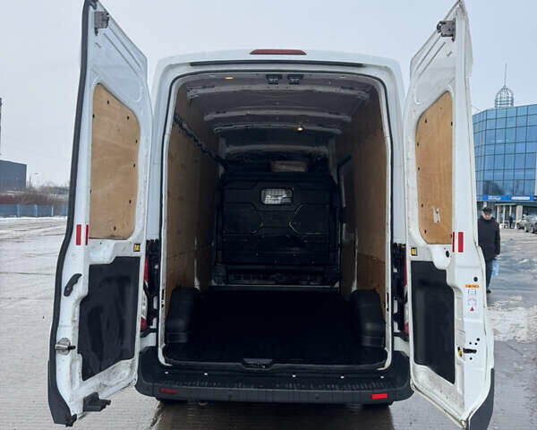 Белый Форд Транзит, объемом двигателя 2.2 л и пробегом 321 тыс. км за 14000 $, фото 12 на Automoto.ua