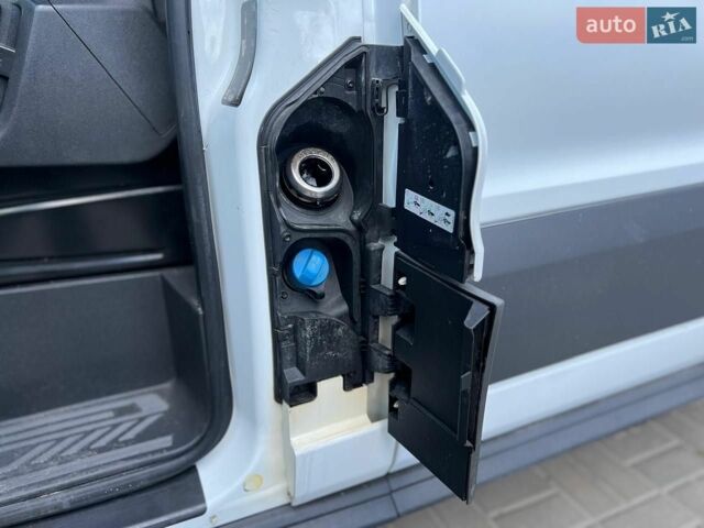 Білий Форд Транзит, об'ємом двигуна 2 л та пробігом 117 тис. км за 15500 $, фото 44 на Automoto.ua