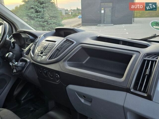 Белый Форд Транзит, объемом двигателя 2 л и пробегом 201 тыс. км за 15600 $, фото 6 на Automoto.ua