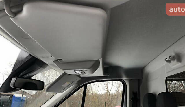 Білий Форд Транзит, об'ємом двигуна 2 л та пробігом 233 тис. км за 18700 $, фото 5 на Automoto.ua
