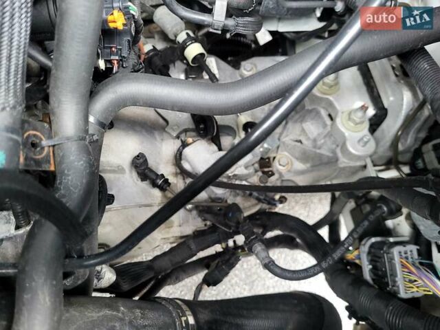 Белый Форд Транзит, объемом двигателя 2 л и пробегом 253 тыс. км за 14500 $, фото 43 на Automoto.ua