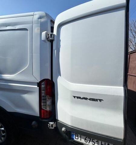 Белый Форд Транзит, объемом двигателя 2 л и пробегом 112 тыс. км за 15200 $, фото 4 на Automoto.ua