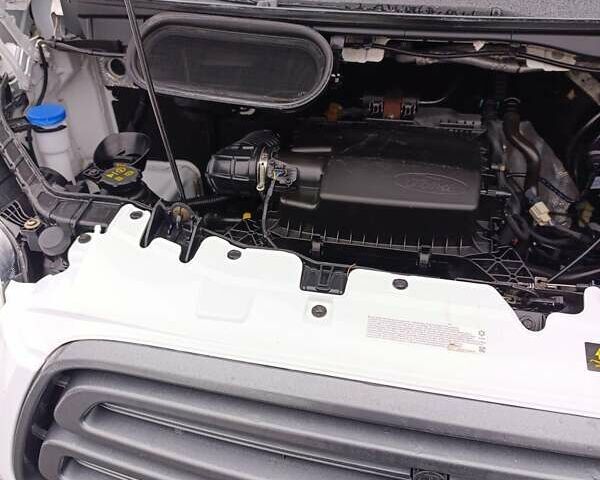 Белый Форд Транзит, объемом двигателя 2 л и пробегом 250 тыс. км за 15500 $, фото 5 на Automoto.ua