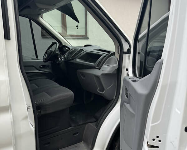 Белый Форд Транзит, объемом двигателя 2 л и пробегом 325 тыс. км за 14500 $, фото 8 на Automoto.ua