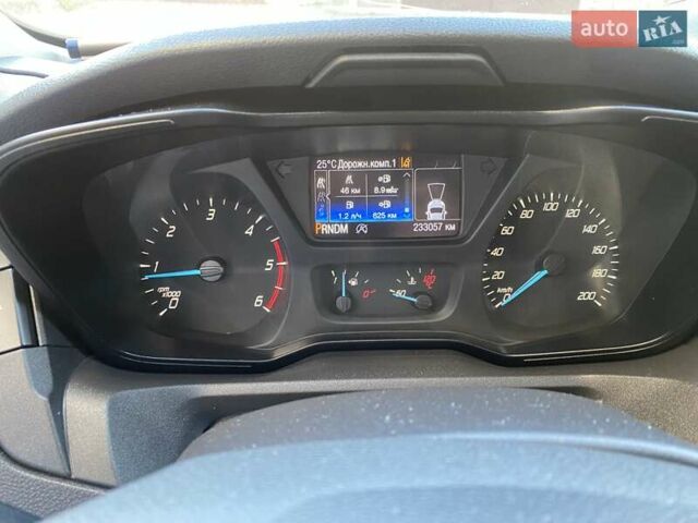 Білий Форд Транзит, об'ємом двигуна 2 л та пробігом 233 тис. км за 18700 $, фото 16 на Automoto.ua