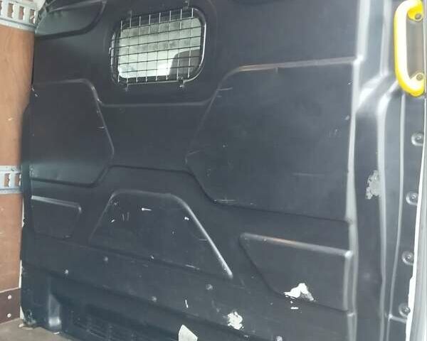 Белый Форд Транзит, объемом двигателя 2 л и пробегом 248 тыс. км за 15000 $, фото 26 на Automoto.ua