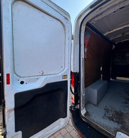 Белый Форд Транзит, объемом двигателя 2 л и пробегом 112 тыс. км за 15200 $, фото 7 на Automoto.ua