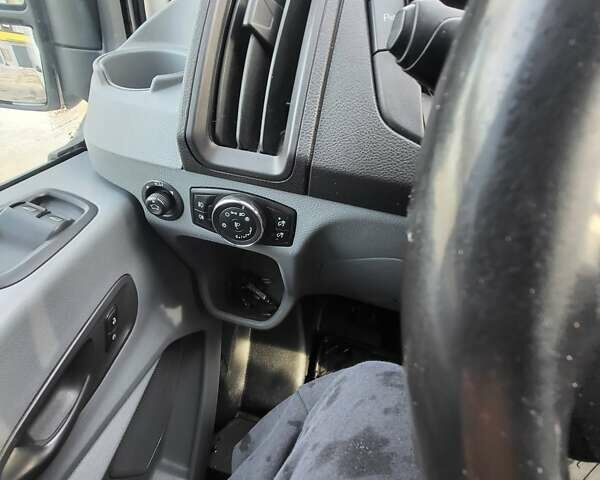 Белый Форд Транзит, объемом двигателя 2 л и пробегом 332 тыс. км за 16000 $, фото 19 на Automoto.ua