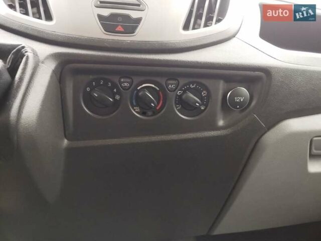 Белый Форд Транзит, объемом двигателя 2 л и пробегом 248 тыс. км за 15000 $, фото 16 на Automoto.ua