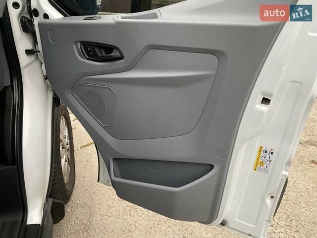 Білий Форд Транзит, об'ємом двигуна 2 л та пробігом 233 тис. км за 18700 $, фото 27 на Automoto.ua