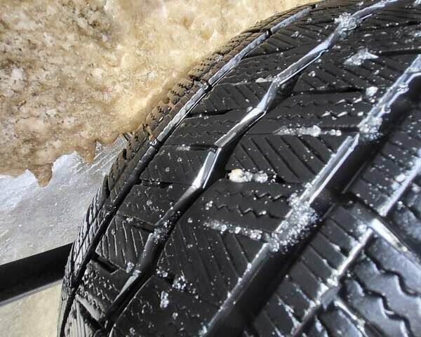 Белый Форд Транзит, объемом двигателя 2 л и пробегом 332 тыс. км за 16000 $, фото 9 на Automoto.ua