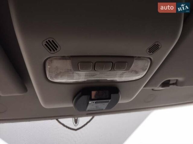 Белый Форд Транзит, объемом двигателя 2 л и пробегом 248 тыс. км за 15000 $, фото 15 на Automoto.ua