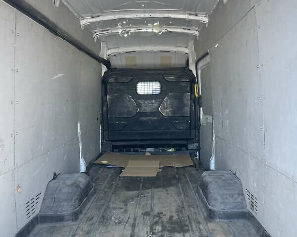 Білий Форд Транзит, об'ємом двигуна 2 л та пробігом 321 тис. км за 15000 $, фото 11 на Automoto.ua