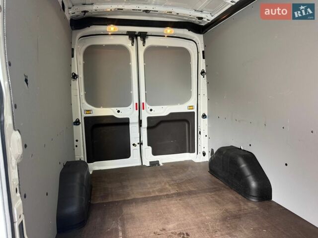 Білий Форд Транзит, об'ємом двигуна 2 л та пробігом 226 тис. км за 17500 $, фото 65 на Automoto.ua