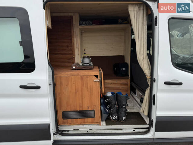 Белый Форд Транзит, объемом двигателя 2 л и пробегом 240 тыс. км за 26000 $, фото 9 на Automoto.ua
