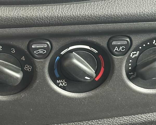 Белый Форд Транзит, объемом двигателя 2 л и пробегом 44 тыс. км за 31000 $, фото 14 на Automoto.ua