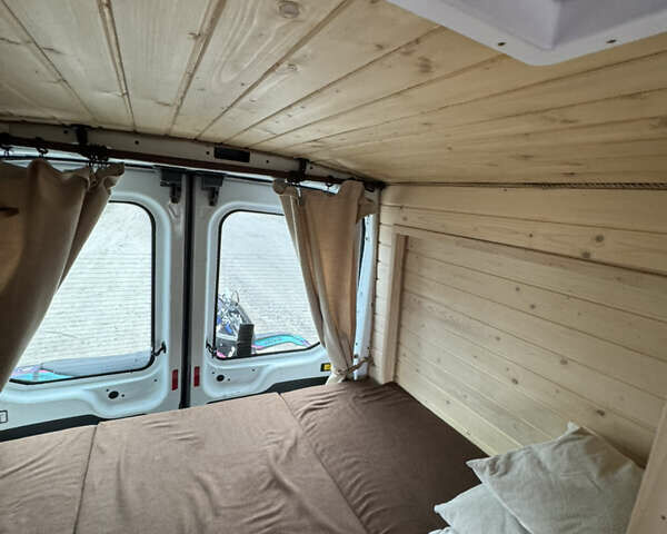 Белый Форд Транзит, объемом двигателя 2 л и пробегом 240 тыс. км за 26000 $, фото 7 на Automoto.ua