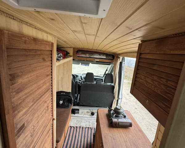 Белый Форд Транзит, объемом двигателя 2 л и пробегом 240 тыс. км за 26000 $, фото 6 на Automoto.ua