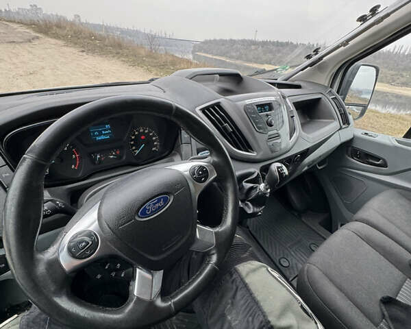 Белый Форд Транзит, объемом двигателя 2 л и пробегом 240 тыс. км за 26000 $, фото 2 на Automoto.ua