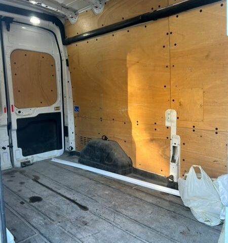 Белый Форд Транзит, объемом двигателя 2 л и пробегом 295 тыс. км за 16700 $, фото 9 на Automoto.ua