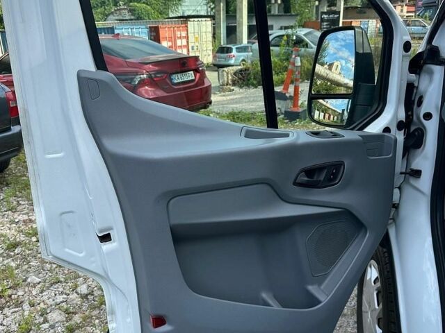 Білий Форд Транзит, об'ємом двигуна 2 л та пробігом 304 тис. км за 16900 $, фото 10 на Automoto.ua