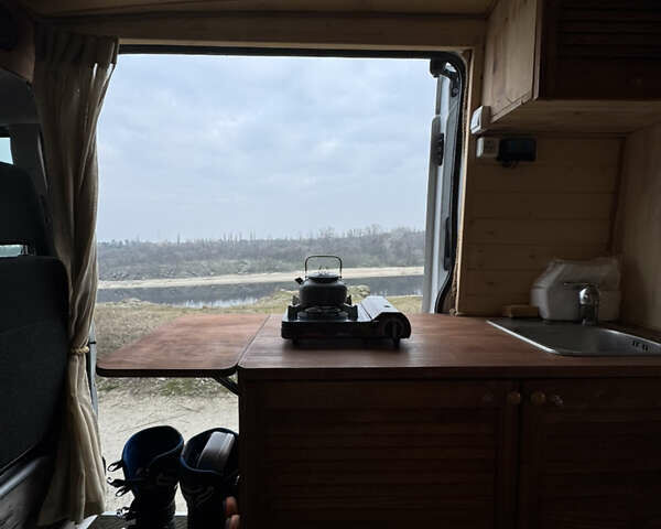 Белый Форд Транзит, объемом двигателя 2 л и пробегом 240 тыс. км за 26000 $, фото 4 на Automoto.ua