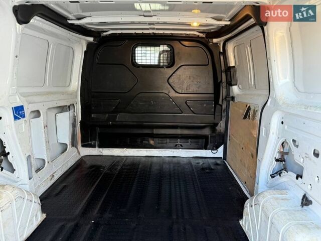 Белый Форд Транзит, объемом двигателя 2 л и пробегом 182 тыс. км за 11300 $, фото 13 на Automoto.ua