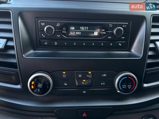 Белый Форд Транзит, объемом двигателя 2 л и пробегом 182 тыс. км за 11300 $, фото 10 на Automoto.ua