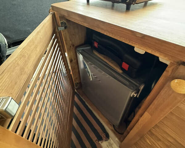 Белый Форд Транзит, объемом двигателя 2 л и пробегом 240 тыс. км за 26000 $, фото 5 на Automoto.ua