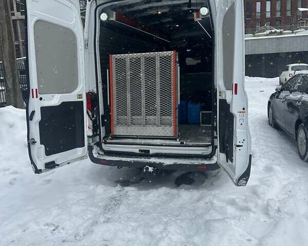 Белый Форд Транзит, объемом двигателя 2 л и пробегом 44 тыс. км за 31000 $, фото 9 на Automoto.ua