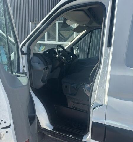 Білий Форд Транзит, об'ємом двигуна 2 л та пробігом 400 тис. км за 15200 $, фото 18 на Automoto.ua