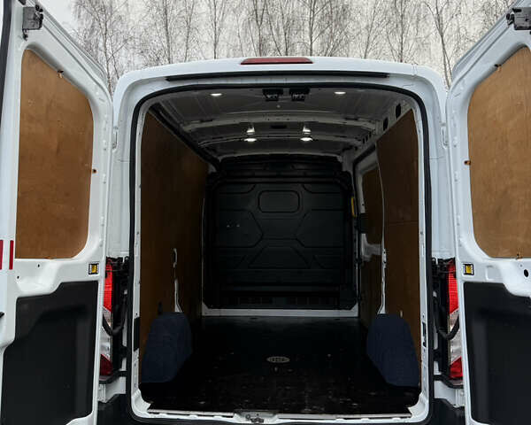 Белый Форд Транзит, объемом двигателя 0 л и пробегом 153 тыс. км за 18200 $, фото 42 на Automoto.ua