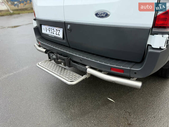 Белый Форд Транзит, объемом двигателя 0 л и пробегом 153 тыс. км за 18200 $, фото 45 на Automoto.ua