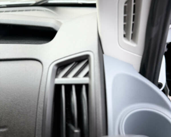 Белый Форд Транзит, объемом двигателя 0 л и пробегом 153 тыс. км за 18200 $, фото 36 на Automoto.ua