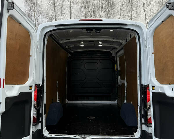 Белый Форд Транзит, объемом двигателя 2 л и пробегом 153 тыс. км за 18950 $, фото 40 на Automoto.ua