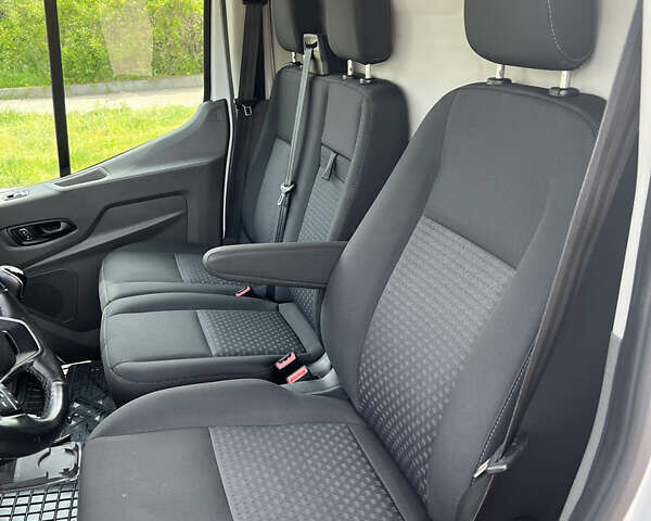 Белый Форд Транзит, объемом двигателя 2 л и пробегом 280 тыс. км за 20500 $, фото 38 на Automoto.ua