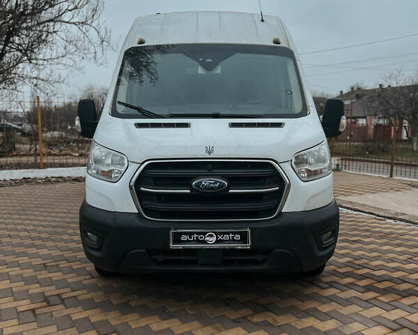Белый Форд Транзит, объемом двигателя 2 л и пробегом 335 тыс. км за 17000 $, фото 1 на Automoto.ua